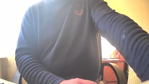 Snapshot of astelover chatting on December 30, 9:27 am astelover online show from December 30, 9:27 am