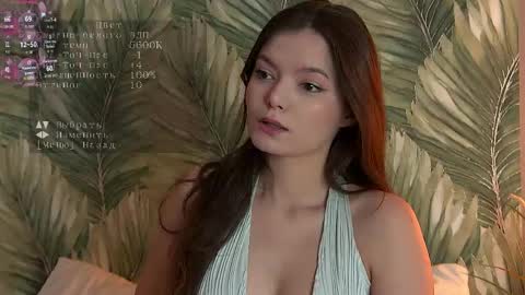 Snapshot of asterquinn chatting on April 15, 1:07 pm Aster Quinn online show from April 15, 1:07 pm