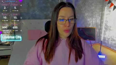 Snapshot of asti_bubbles chatting on April 21, 12:56 am Asti online show from April 21, 12:56 am