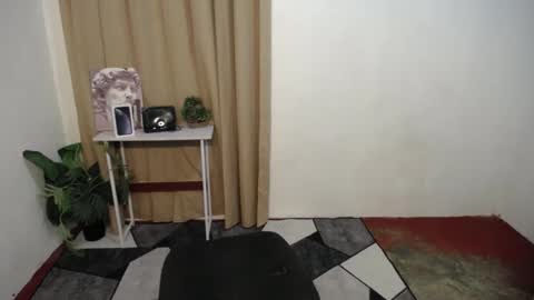 Anna online show from January 10, 11:33 am