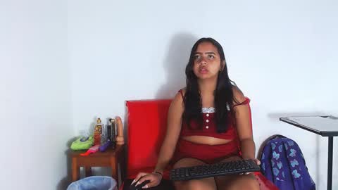 Snapshot of astridvagina18 chatting on January 7, 6:14 pm ASTRID online show from January 7, 6:14 pm