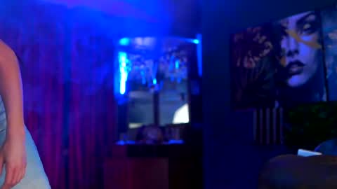 Astrid online show from April 1, 8:39 pm