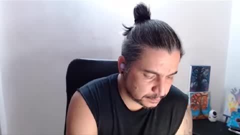 Snapshot of astton_nick chatting on December 9, 6:23 am Nick Astton online show from December 9, 6:23 am