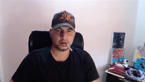Snapshot of astton_nick chatting on December 14, 1:05 pm Nick Astton online show from December 14, 1:05 pm