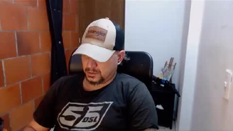 Snapshot of astton_nick chatting on January 19, 3:18 am Nick Astton online show from January 19, 3:18 am