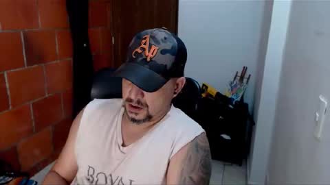 Snapshot of astton_nick chatting on January 21, 3:15 am Nick Astton online show from January 21, 3:15 am