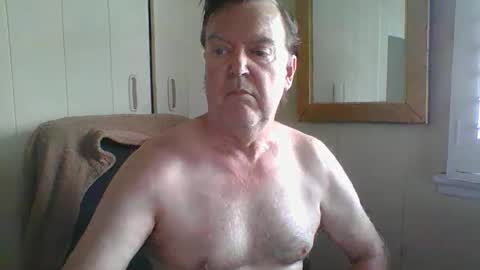 astute008 online show from January 6, 11:51 pm