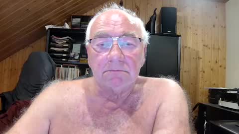 Snapshot of asusandy chatting on July 1, 11:48 pm asusandy online show from July 1, 11:48 pm