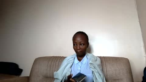 Snapshot of atara_seren chatting on May 9, 11:15 am atara_seren online show from May 9, 11:15 am