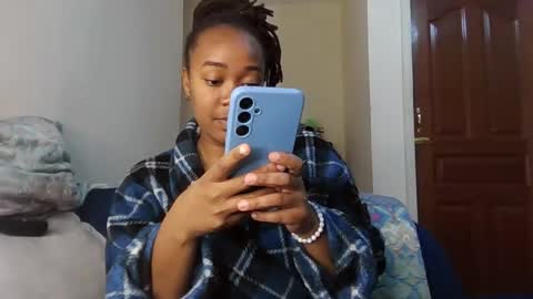 Snapshot of atara_seren chatting on June 8, 1:44 pm atara_seren online show from June 8, 1:44 pm