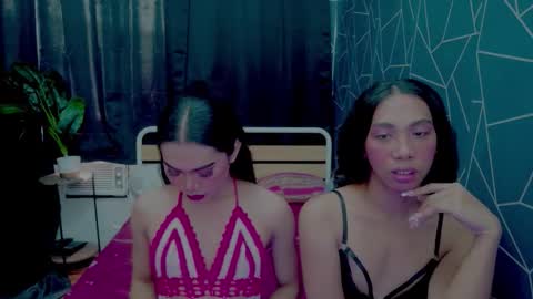 atashakendall online show from December 2, 1:33 am