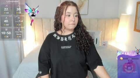 Snapshot of atena_cuteee chatting on February 1, 7:13 pm sofia online show from February 1, 7:13 pm