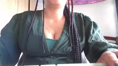 Snapshot of atena_messy chatting on June 30, 12:50 pm atena messy online show from June 30, 12:50 pm