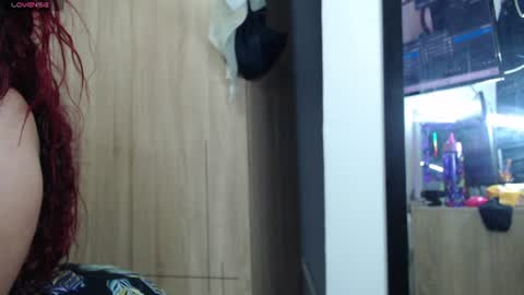 Snapshot of atena_messy chatting on July 23, 1:58 am atena messy online show from July 23, 1:58 am