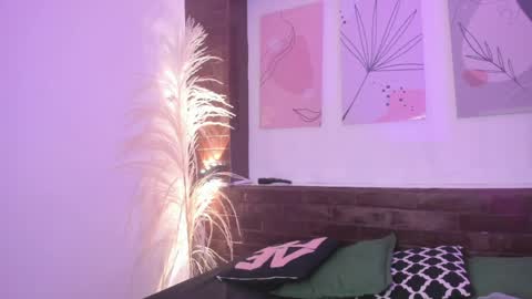 Snapshot of atenajb chatting on May 19, 3:24 am ATENA online show from May 19, 3:24 am