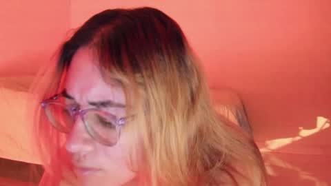 atenas online show from April 18, 9:24 am