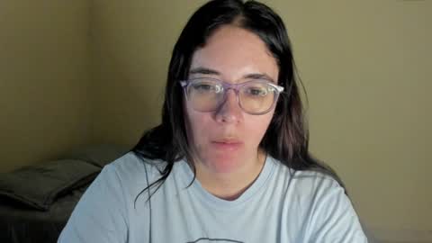 Snapshot of atenas__05 chatting on July 10, 9:34 am atenas online show from July 10, 9:34 am