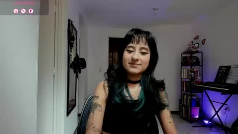 Snapshot of atenea_dragon__ chatting on June 23, 7:45 pm Atenea online show from June 23, 7:45 pm