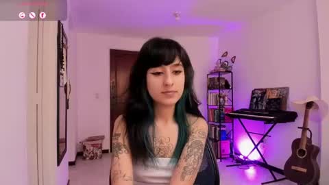 Snapshot of atenea_dragon__ chatting on July 9, 8:13 pm Atenea online show from July 9, 8:13 pm