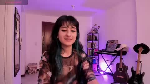 Snapshot of atenea_dragon__ chatting on July 13, 9:06 pm Atenea online show from July 13, 9:06 pm