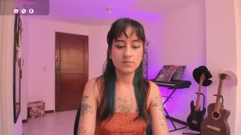 Snapshot of atenea_dragon__ chatting on July 28, 9:14 pm Atenea online show from July 28, 9:14 pm