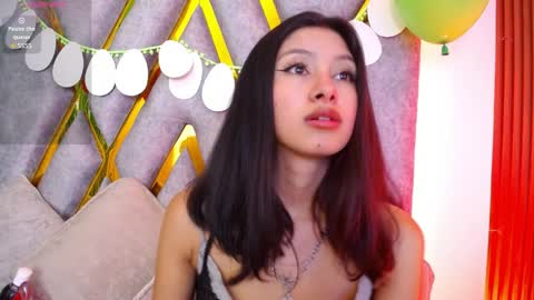 Snapshot of atenea_smith1 chatting on April 8, 2:11 am Athenea online show from April 8, 2:11 am