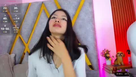 Snapshot of atenea_smith1 chatting on April 22, 4:15 am Athenea online show from April 22, 4:15 am