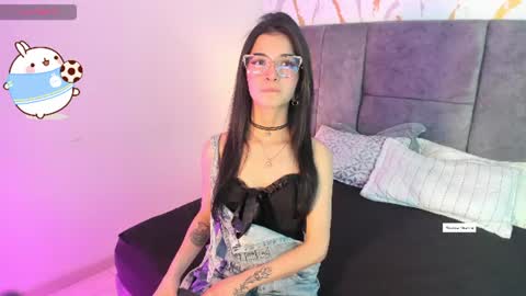 Snapshot of atenea_velle chatting on June 17, 3:20 am atenea velle online show from June 17, 3:20 am