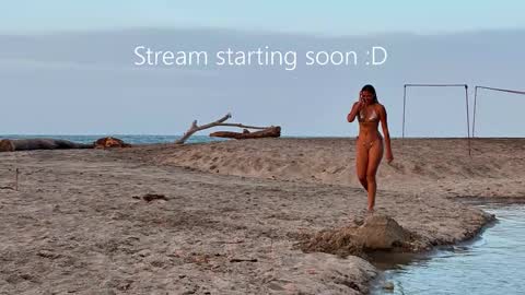 Snapshot of athena_makri05 chatting on December 4, 4:48 pm ATENEA MAKRI online show from December 4, 4:48 pm