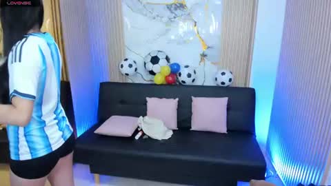 Snapshot of athenaa_tay chatting on July 8, 3:33 am Atenea online show from July 8, 3:33 am