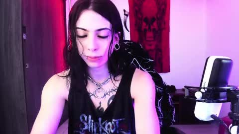 athenauwu online show from April 13, 4:18 am