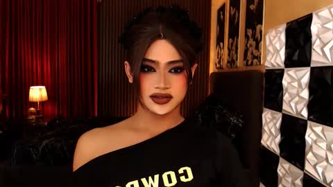 athisamoore online show from March 5, 10:39 pm