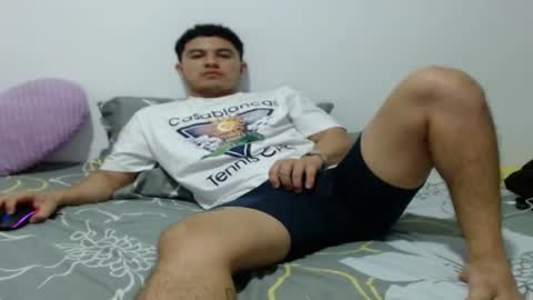 Snapshot of athleticboy2026 chatting on October 24, 1:03 am Robin online show from October 24, 1:03 am