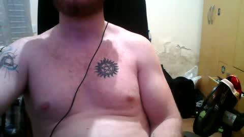 Snapshot of athleticboyy chatting on June 28, 8:31 am Paul Van online show from June 28, 8:31 am
