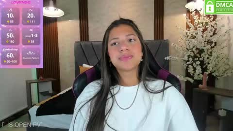 Atiena online show from April 18, 1:37 pm