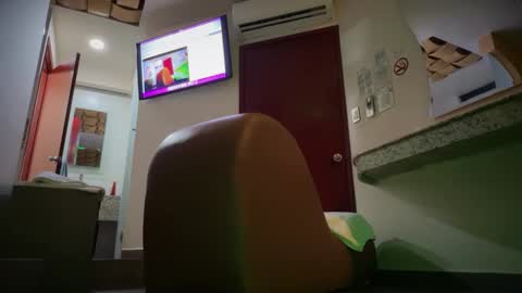 Snapshot of atizamen chatting on May 7, 3:34 am atizamen online show from May 7, 3:34 am
