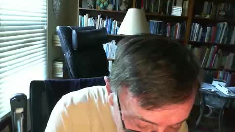 Snapshot of atlhung9 chatting on October 15, 9:26 pm Atlhung9 online show from October 15, 9:26 pm