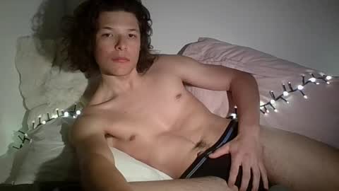 Snapshot of atome_mats chatting on April 23, 10:34 pm Atome Mats online show from April 23, 10:34 pm