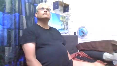 A online show from April 19, 10:01 pm