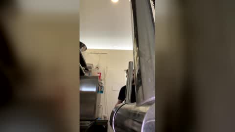 attila19894 online show from April 21, 8:31 am