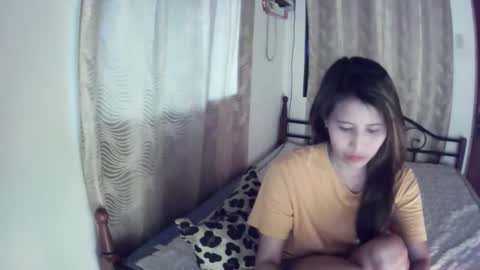 aubrey_xx online show from November 17, 1:00 am