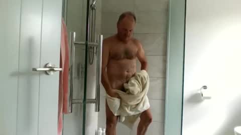 auckland26 online show from January 14, 3:34 am