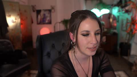 Snapshot of audrey_ chatting on December 10, 4:34 am Audrey online show from December 10, 4:34 am