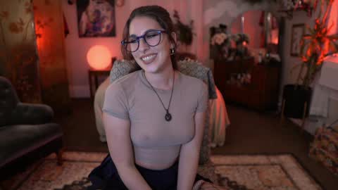 Snapshot of audrey_ chatting on December 17, 5:18 am Audrey online show from December 17, 5:18 am