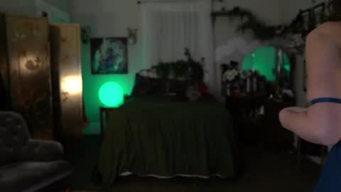 Snapshot of audrey_ chatting on December 24, 5:38 am Audrey online show from December 24, 5:38 am