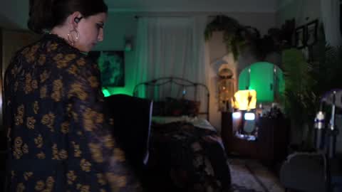 Snapshot of audrey_ chatting on September 15, 4:01 am Audrey online show from September 15, 4:01 am