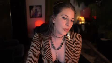 Snapshot of audrey_ chatting on April 19, 4:12 am Audrey online show from April 19, 4:12 am