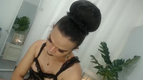 Snapshot of audreybitch22 chatting on October 24, 9:33 pm Audrey online show from October 24, 9:33 pm