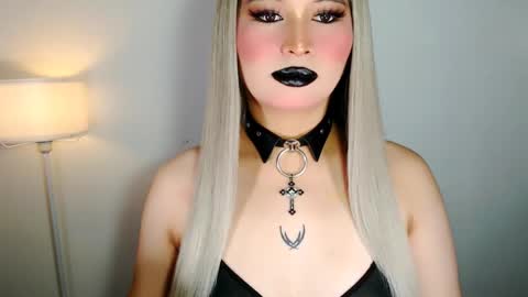 Audrey online show from March 28, 7:41 am