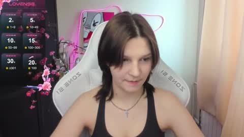 Snapshot of audreyykim chatting on February 27, 8:14 am Audrey online show from February 27, 8:14 am